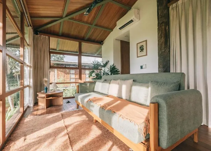 Gruen Canggu Garden リゾート 4*
